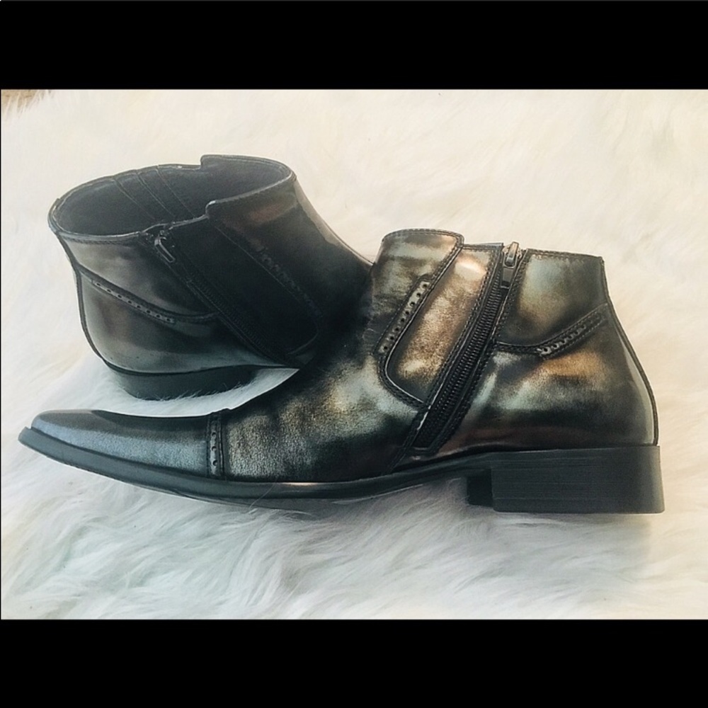 NWOT Men’s ALDO Side-Zip Metallic Ankle Boots Sz.8